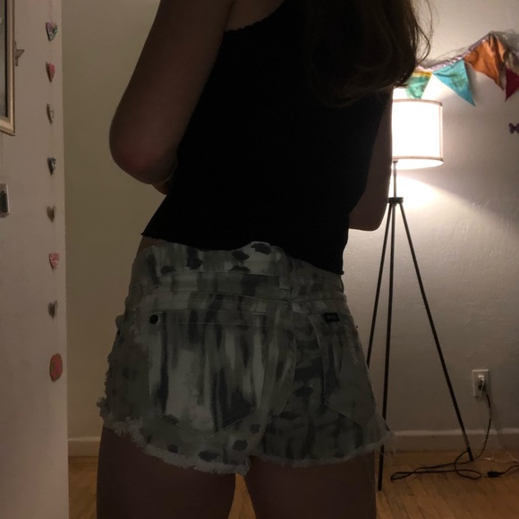 RVCA Jean shorts - Picture 3 of 4